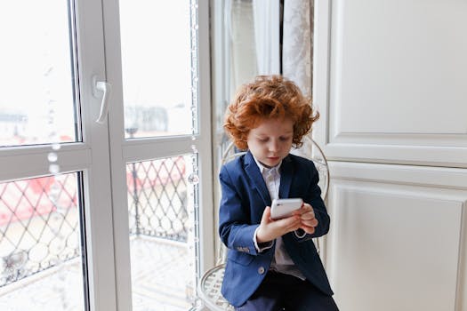 How Social Media Redefines Acting: Opportunities and Challenges Ahead